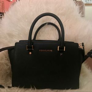 Micheal Kors Selma Satchel